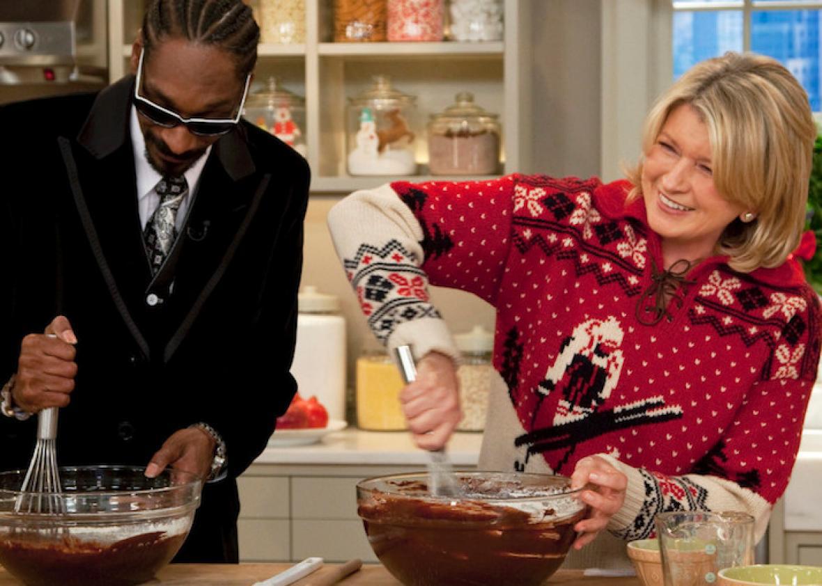 Snoop Dogg & Martha Stewart Show: A Dynamic Duo Like No Other! - Dog